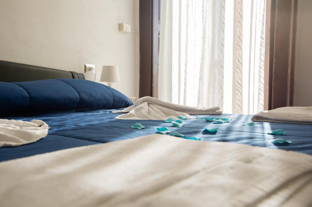 ナポリ マディソン Bed & Breakfast エクステリア 写真