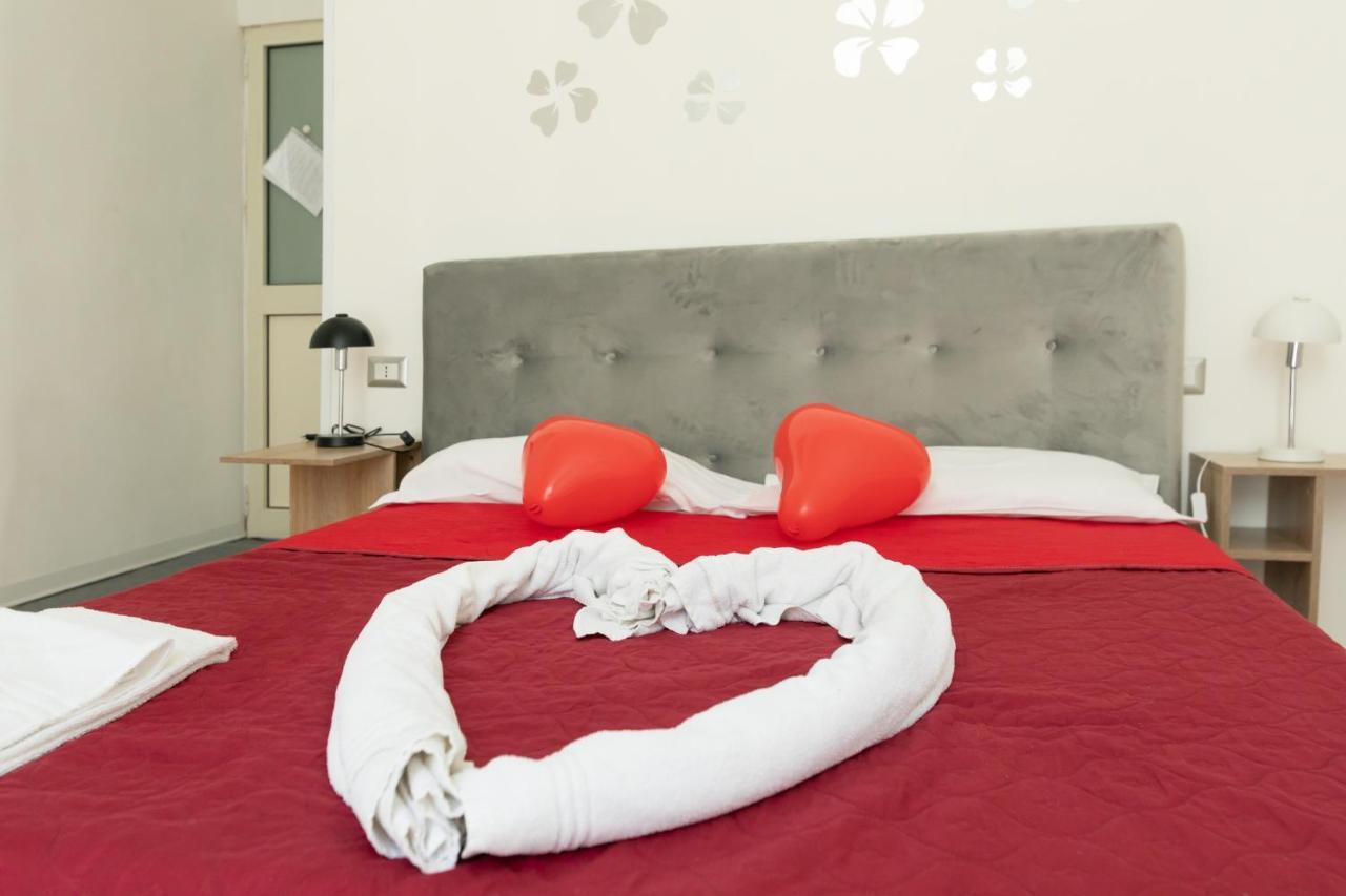 ナポリ マディソン Bed & Breakfast エクステリア 写真